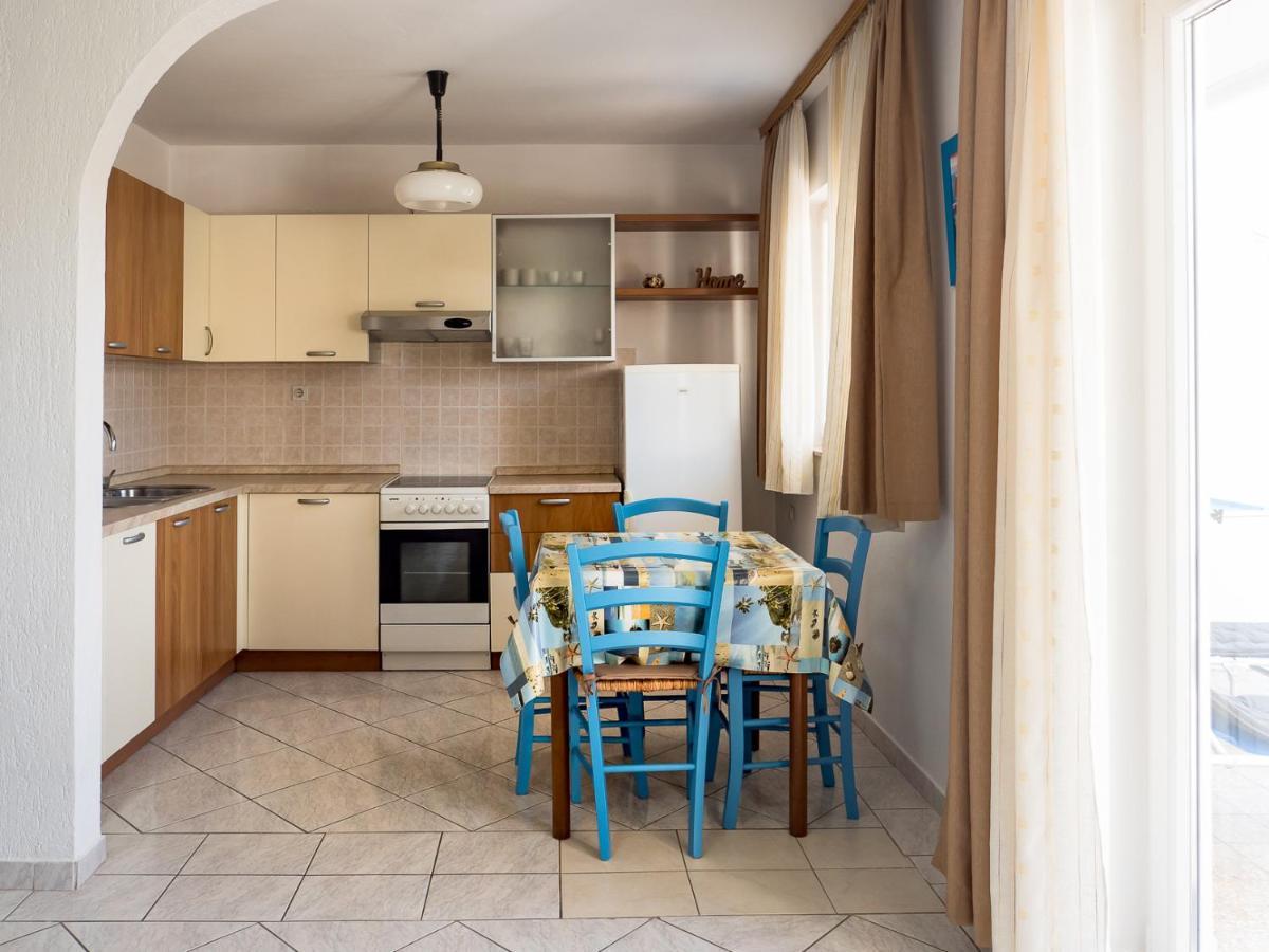 Apartments Summer Bloom Крк Екстер'єр фото