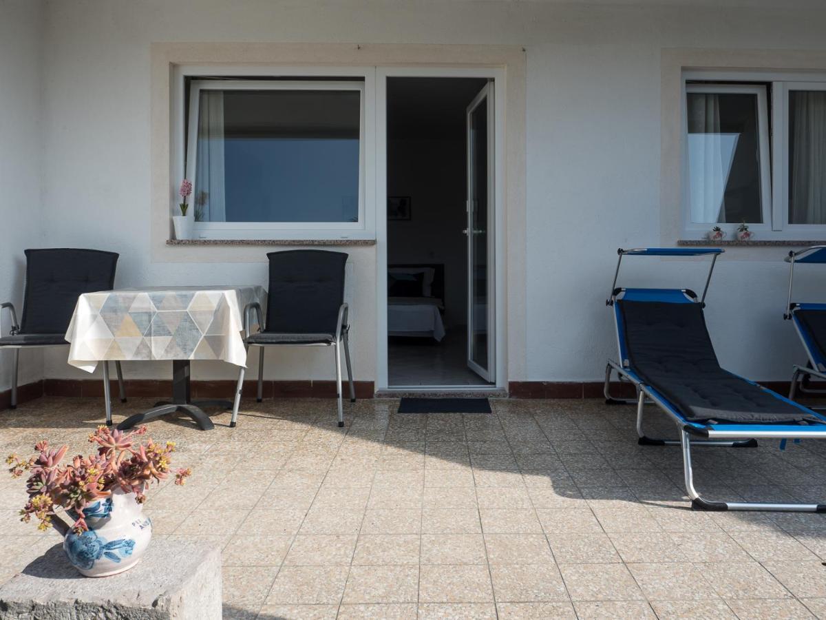 Apartments Summer Bloom Крк Екстер'єр фото